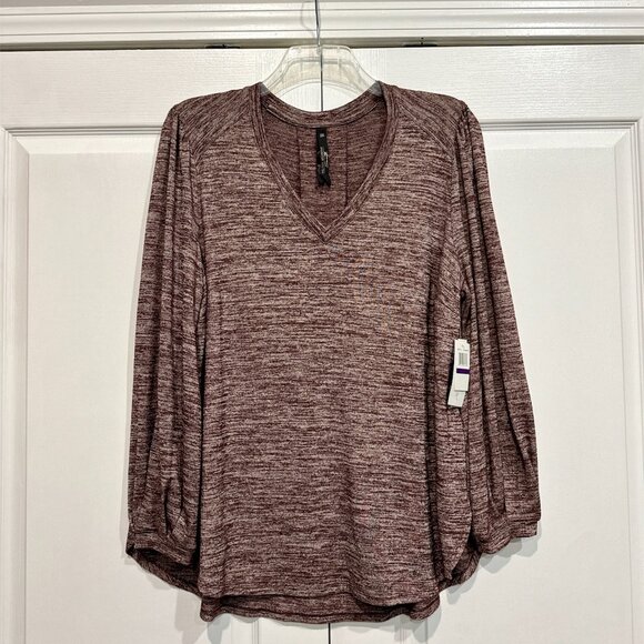 Melissa McCarthy Seven7 Sweaters - NWT Melissa McCarthy Seven7 Pullover V-Neck Sweater Heathered Burgundy